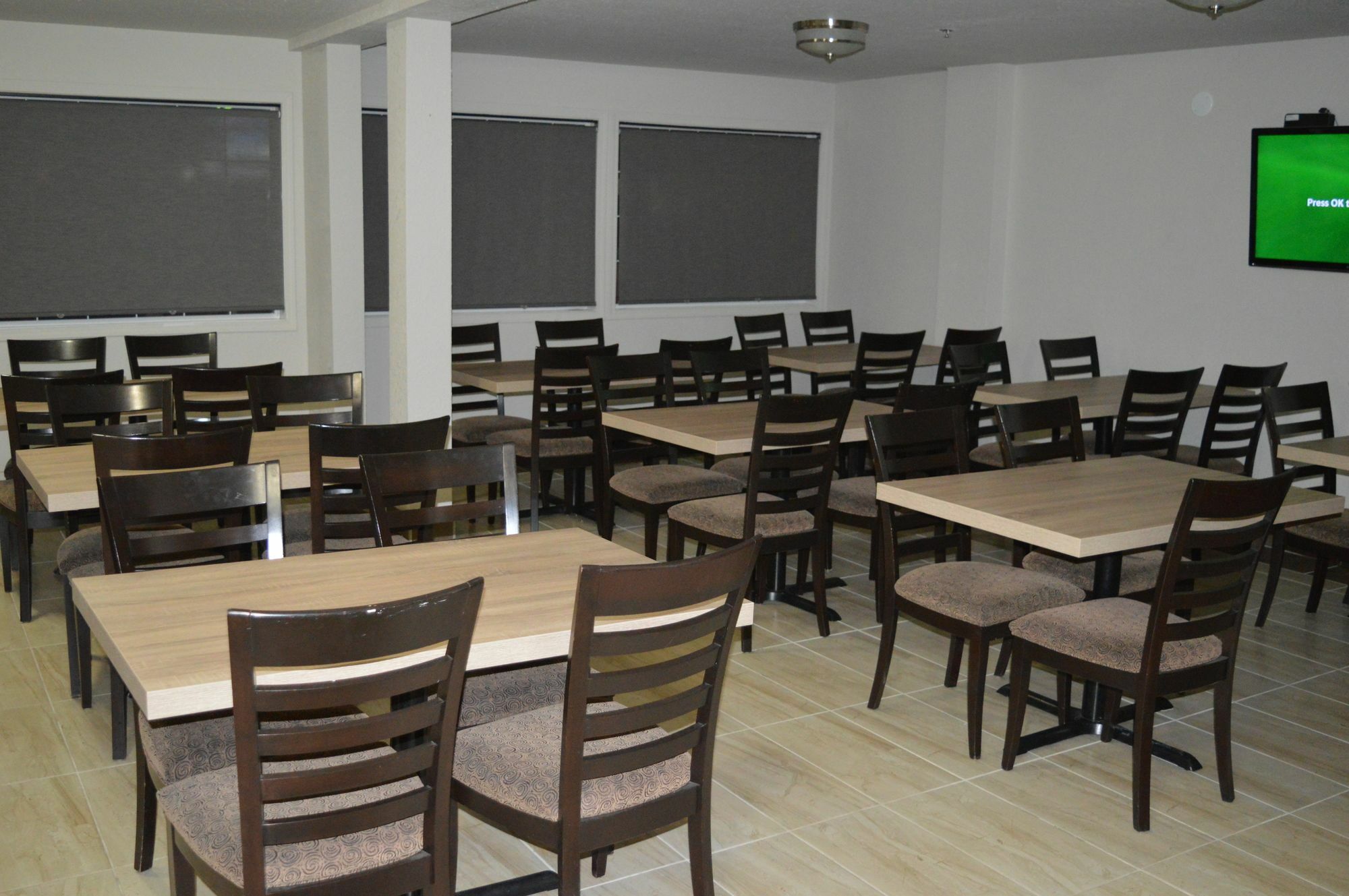 Hotel Super 8 By Wyndham Grande Prairie Extérieur photo