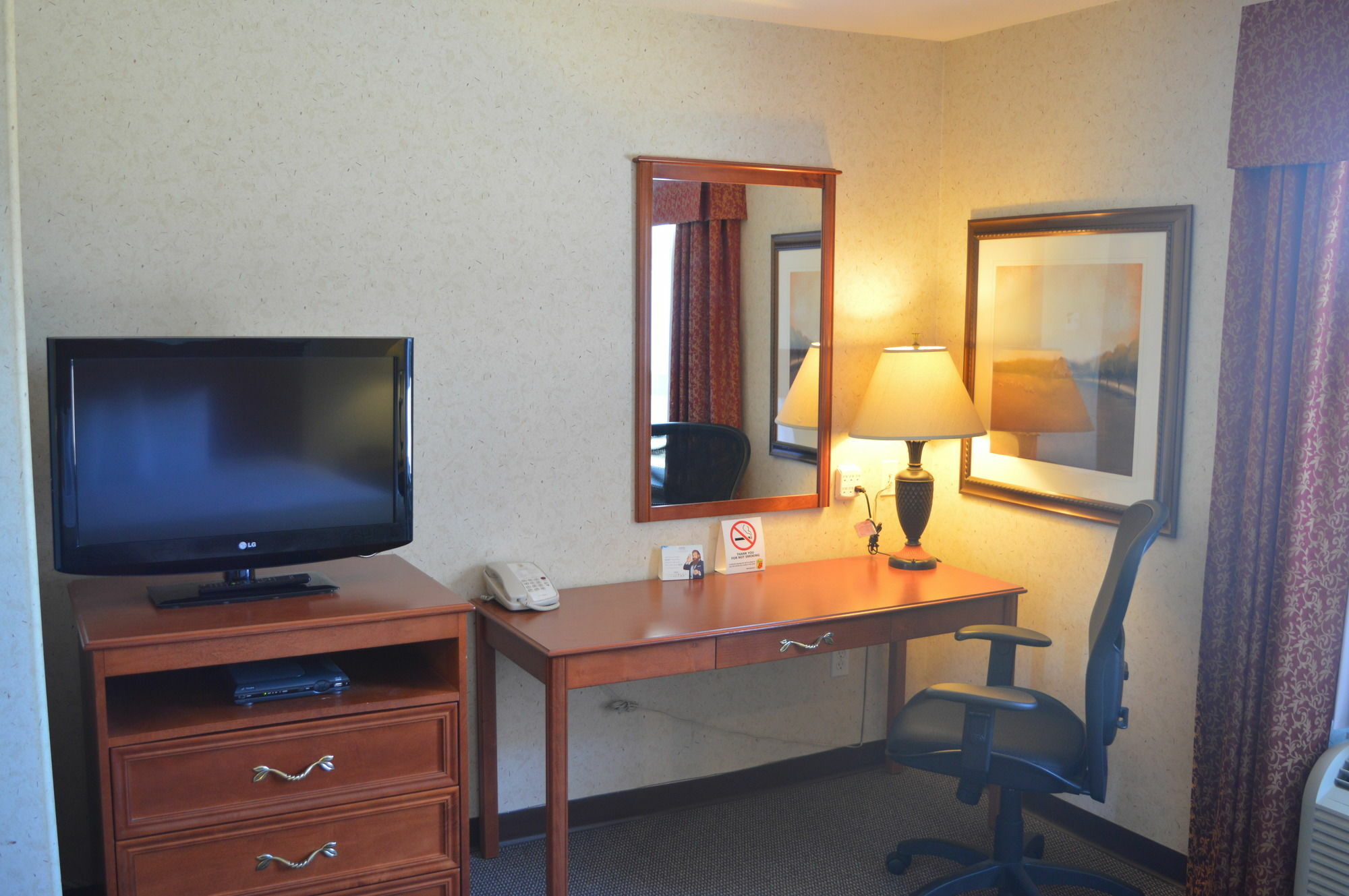 Hotel Super 8 By Wyndham Grande Prairie Extérieur photo